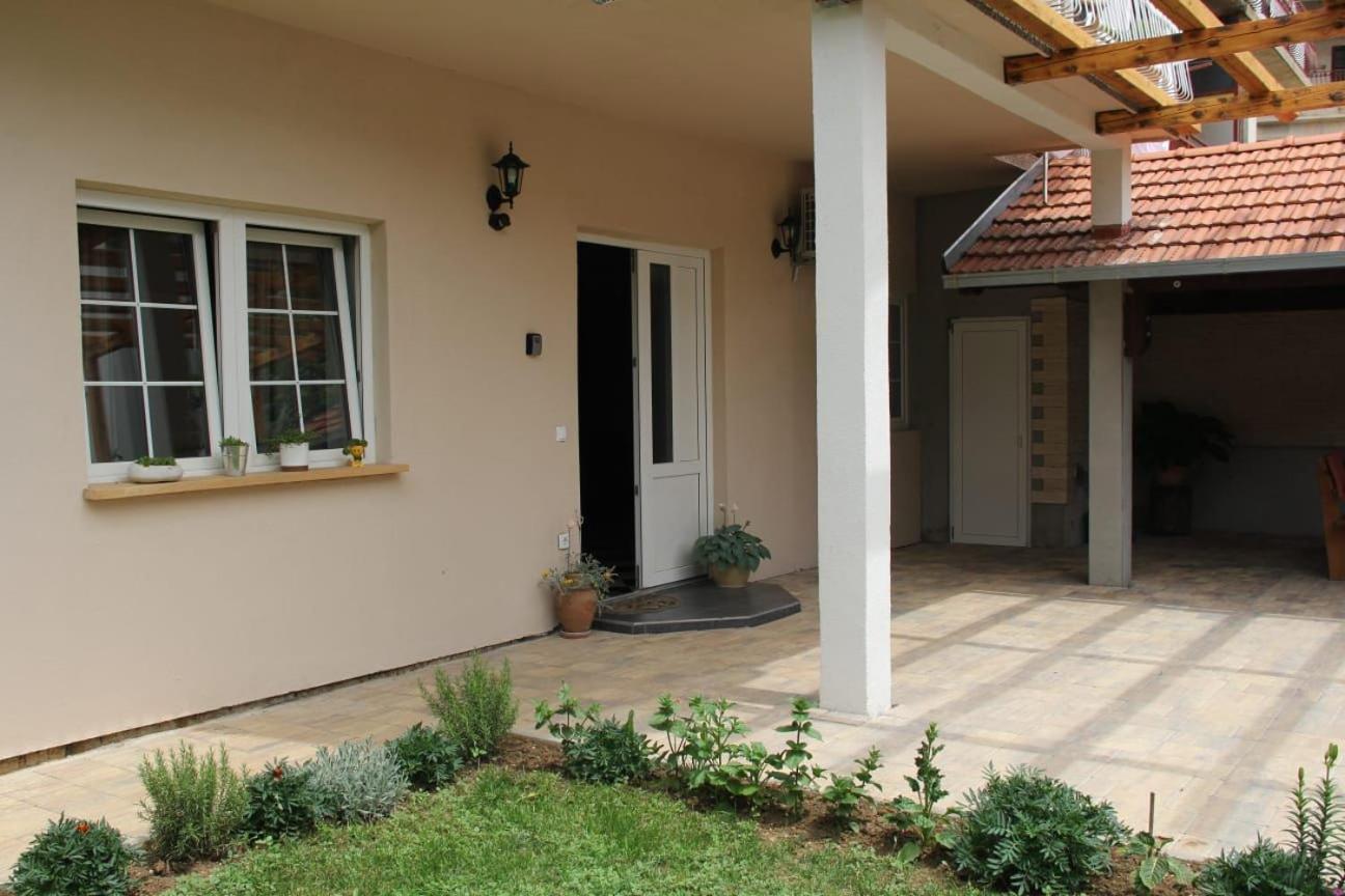 Apartman Lilium كنين المظهر الخارجي الصورة